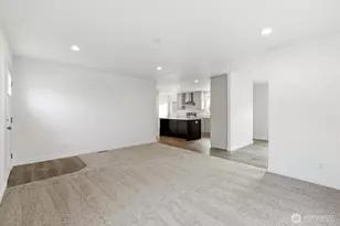 601 Helton St, Castle Rock, WA 98611 - Photo 6