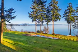 453 Jackrabbit Ln, Oak Harbor, WA 98277 - Photo 2