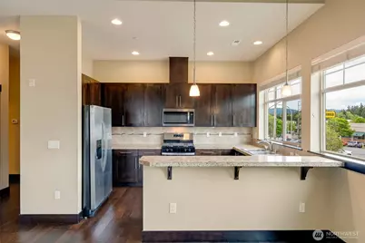 4020 NE 3rd Place #B, Renton, WA 98056 - Photo 8