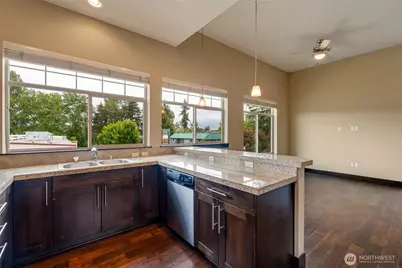 4020 NE 3rd Place #B, Renton, WA 98056 - Photo 6