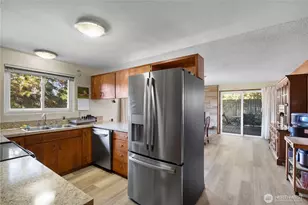 12318 34th Ave E, Tacoma, WA 98446 - Photo 16