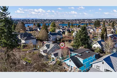 106 NE 59th Street, Seattle, WA 98105 - Photo 2