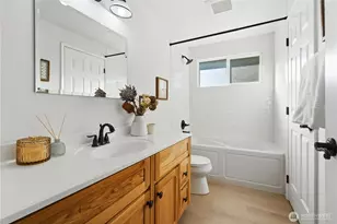 9211 NE 136th Pl, Kirkland, WA 98034 - Photo 14