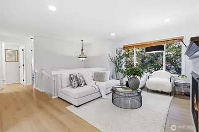 9211 NE 136th Pl, Kirkland, WA 98034 - Photo 4