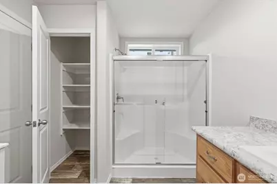 601 Helton Street, Castle Rock, WA 98611 - Photo 24