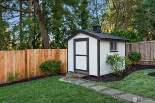 1023 109th Ave SE, Bellevue, WA 98004 - Photo 36