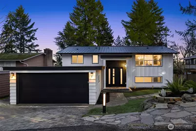 1023 109th Avenue SE, Bellevue, WA 98004 - Photo 2