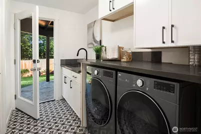 1023 109th Avenue SE, Bellevue, WA 98004 - Photo 34