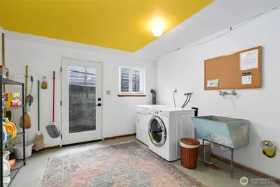 2845 21st Avenue W, Seattle, WA 98199 - Photo 22