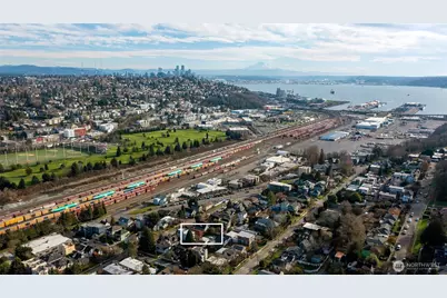 2845 21st Avenue W, Seattle, WA 98199 - Photo 24