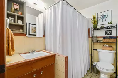 2845 21st Avenue W, Seattle, WA 98199 - Photo 10