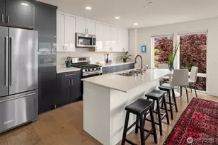 4321 S Webster St, Seattle, WA 98118 - Photo 6