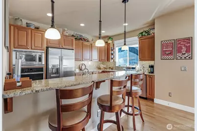 7228 Rosemount Circle, Tacoma, WA 98465 - Photo 8