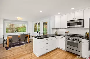 7204 NE Baker Hill Rd, Bainbridge Island, WA 98110 - Photo 18