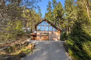 7204 NE Baker Hill Rd, Bainbridge Island, WA 98110 - Photo 2