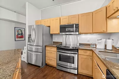 526 1st Avenue S #404, Seattle, WA 98104 - Photo 12