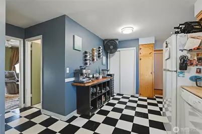 1219 S Highland Avenue, Tacoma, WA 98465 - Photo 14