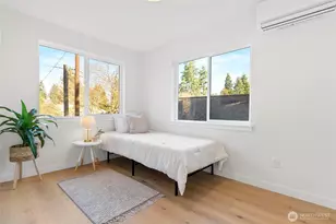 1709 NE 117th St, Seattle, WA 98125 - Photo 18