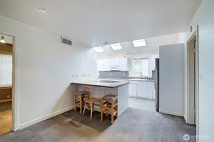 2559 NE 98th St, Seattle, WA 98115 - Photo 18