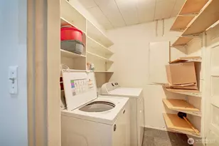 2559 NE 98th St, Seattle, WA 98115 - Photo 24