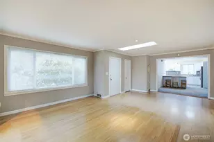 2559 NE 98th St, Seattle, WA 98115 - Photo 12