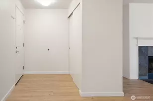 23319 Cedar Way, Mountlake Terrace, WA 98043 - Photo 4