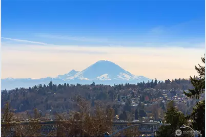 4515 Sunnyside Avenue N #B, Seattle, WA 98103 - Photo 24