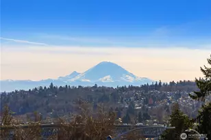 4515 Sunnyside Ave N, Seattle, WA 98103 - Photo 24