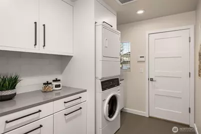 24017 SE 13th Place, Sammamish, WA 98075 - Photo 14