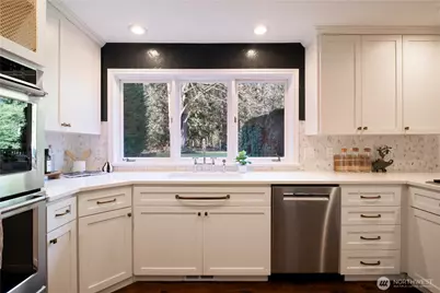 3123 240th Avenue NE, Sammamish, WA 98074 - Photo 10