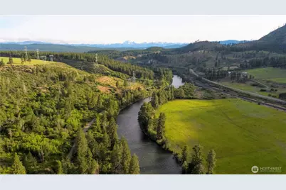 50 Highway 10, Cle Elum, WA 98922 - Photo 2