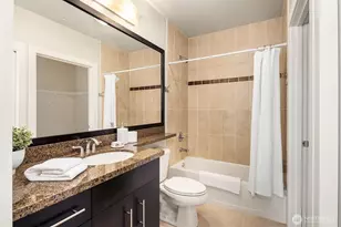 1026 NE 65th St, Seattle, WA 98115 - Photo 16