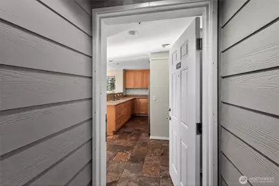 15345 Sunwood Boulevard #D104, Tukwila, WA 98188 - Photo 2