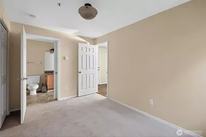 15345 Sunwood Boulevard #D104, Tukwila, WA 98188 - Photo 18