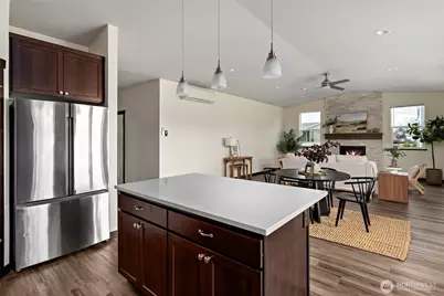 958 Walker Avenue, Oak Harbor, WA 98277 - Photo 12