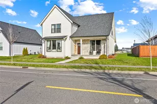 1713 Aaron Dr, Lynden, WA 98264 - Photo 2