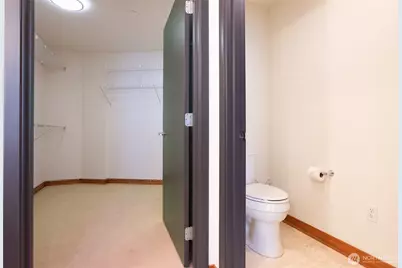 2716 Elliott Avenue #900, Seattle, WA 98121 - Photo 14