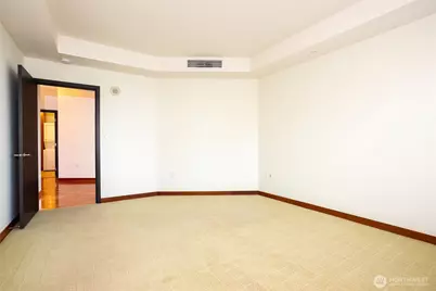 2716 Elliott Avenue #900, Seattle, WA 98121 - Photo 10