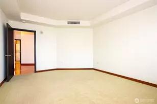 2716 Elliott Ave, Seattle, WA 98121 - Photo 10