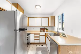 4239 Wintergreen Cir, Bellingham, WA 98226 - Photo 10