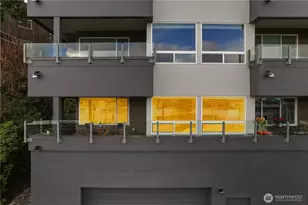 1768 Aurora Ave N, Seattle, WA 98109 - Photo 24