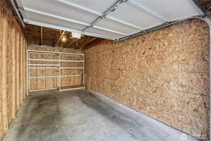 23007 Lakeview Dr, Mountlake Terrace, WA 98043 - Photo 22
