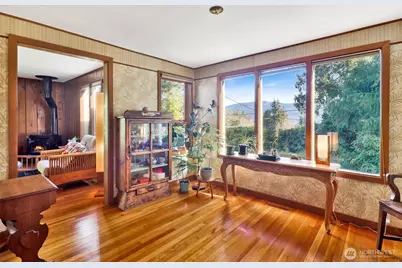 911 Coronado Avenue, Bellingham, WA 98229 - Photo 2