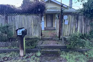 126 W 5th St, Port Angeles, WA 98362 - Photo 2