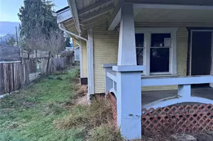 126 W 5th St, Port Angeles, WA 98362 - Photo 6