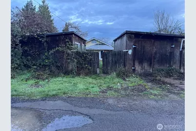 126 W 5th Street, Port Angeles, WA 98362 - Photo 32