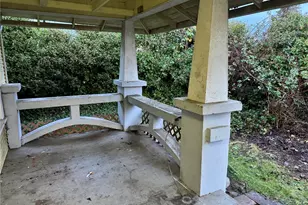 126 W 5th St, Port Angeles, WA 98362 - Photo 4