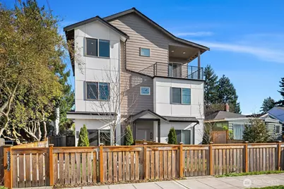 8338 27th Avenue NW #B, Seattle, WA 98117 - Photo 2