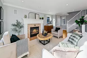 1238 3rd Ave N, Seattle, WA 98109 - Photo 18