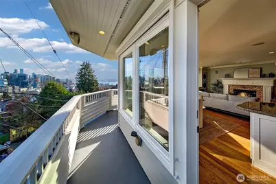 1238 3rd Avenue N, Seattle, WA 98109 - Photo 8